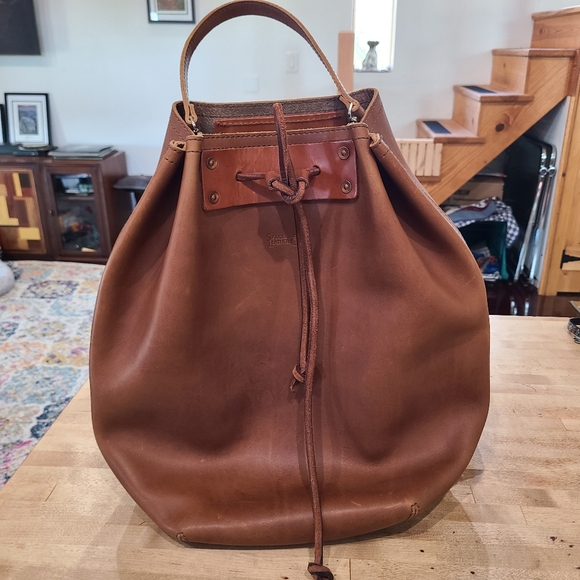 Saddleback Leather Bucket Backpack In Tobacco - Picture 13 of 13